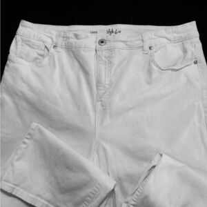 Women's Style &‎ Co White Classic Fit Capri
Jeans Size 18